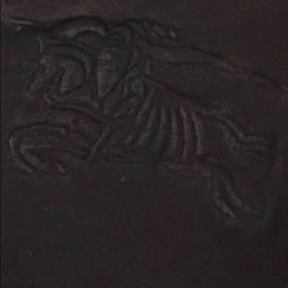 Burberry Top! - Picture 9 of 13